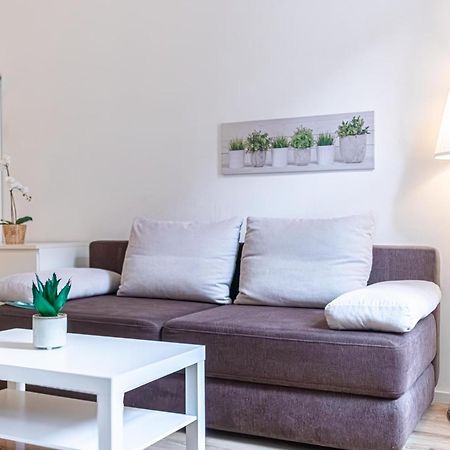 Budget-Friendly 2Br Apt With Great Location Apartment Vienna Exterior photo