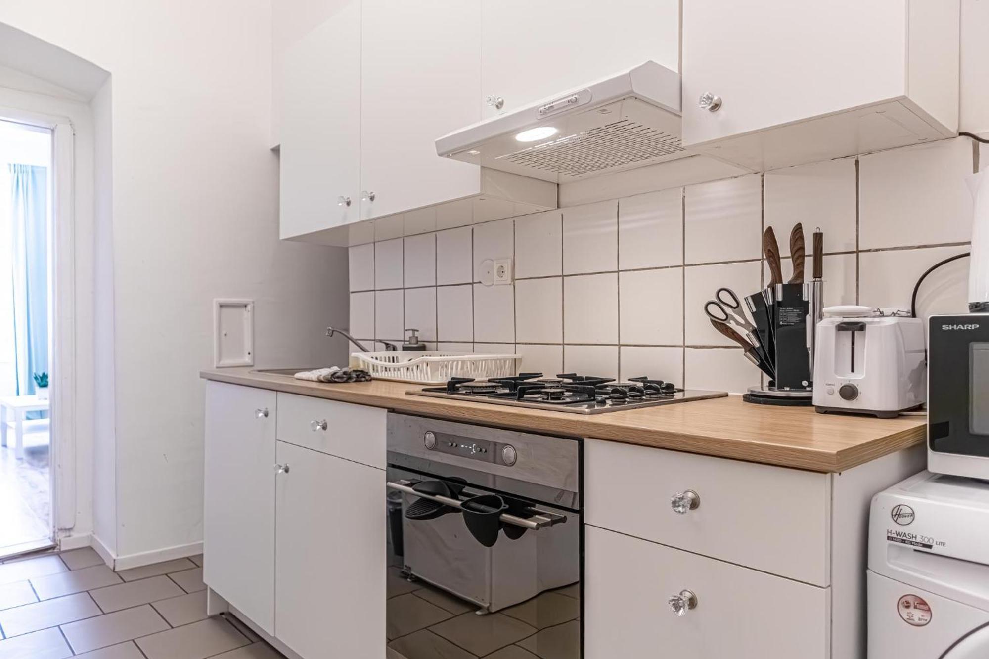 Budget-Friendly 2Br Apt With Great Location Apartment Vienna Exterior photo