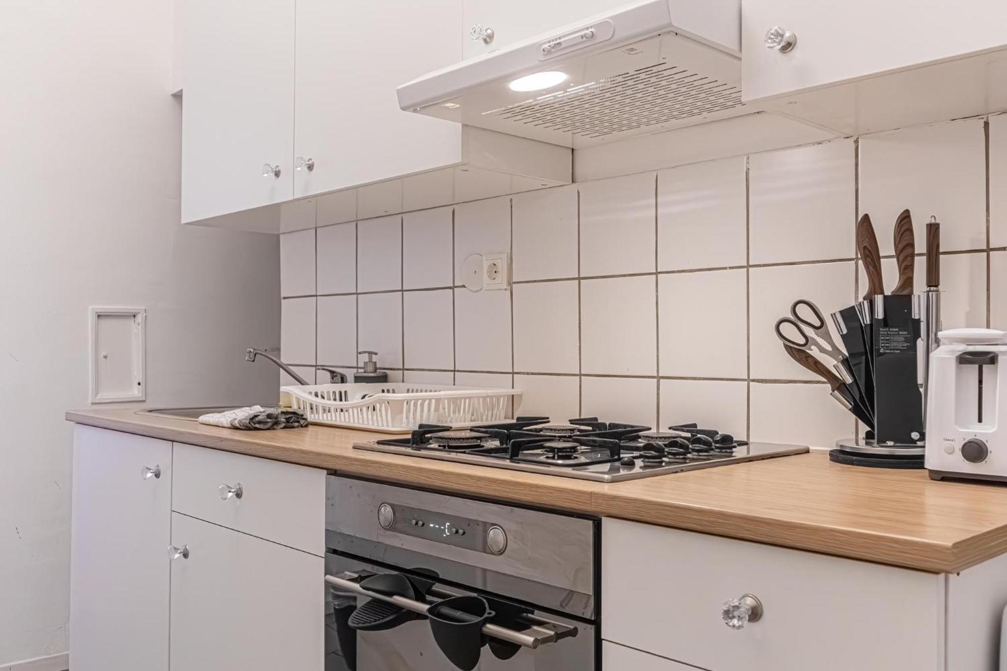 Budget-Friendly 2Br Apt With Great Location Apartment Vienna Exterior photo